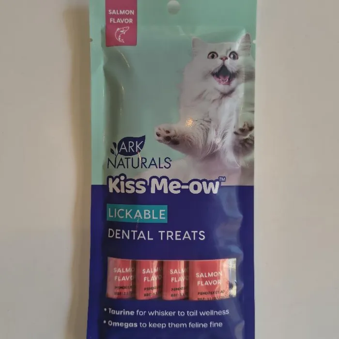 Ark Naturals Kiss Me-ow Lickable Salmon Dental Cat Treat 2-oz