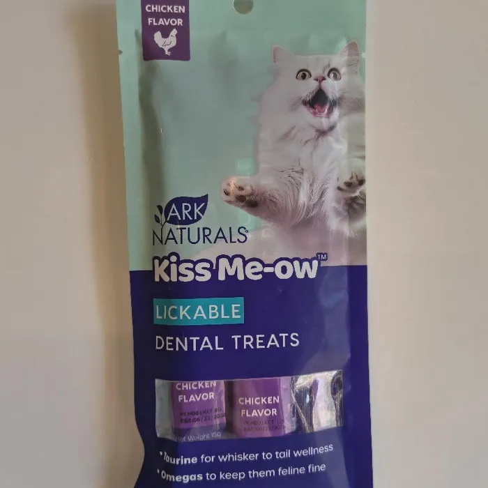 Ark Naturals Kiss Me-ow Lickable Dental Treat Chicken 2-oz