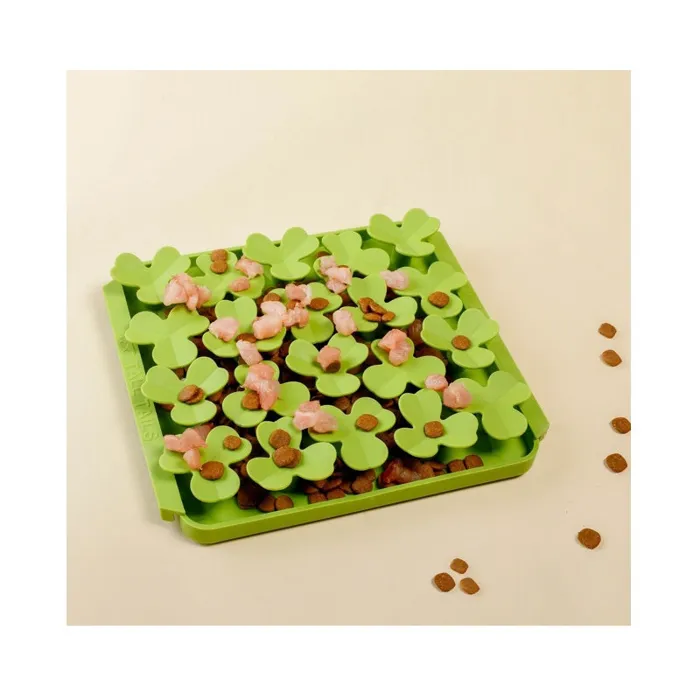 Tall Tails Foraging Mat Clover food-filled view