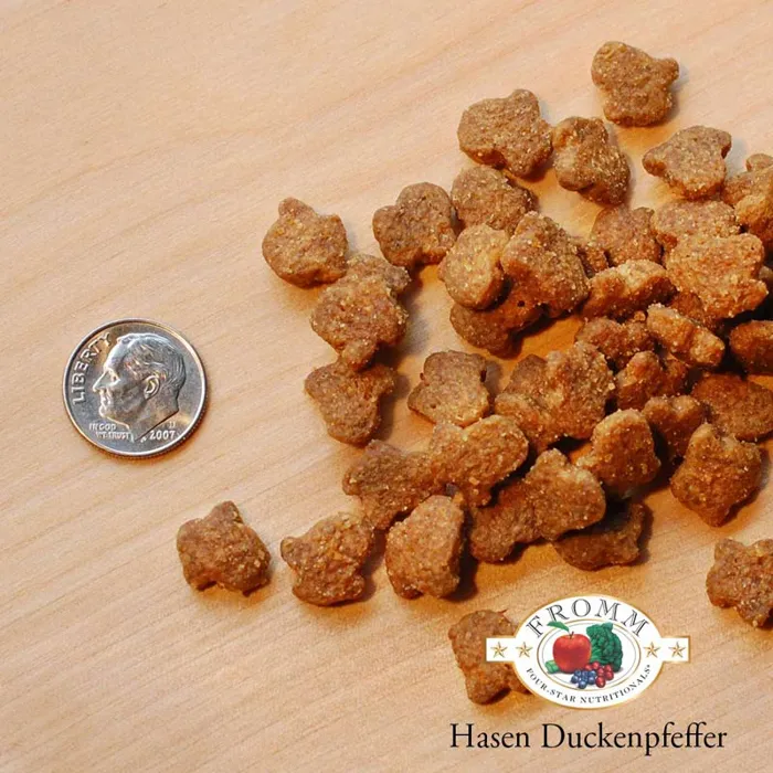 Fromm Hasen Duckenpfeffer kibble size comparison