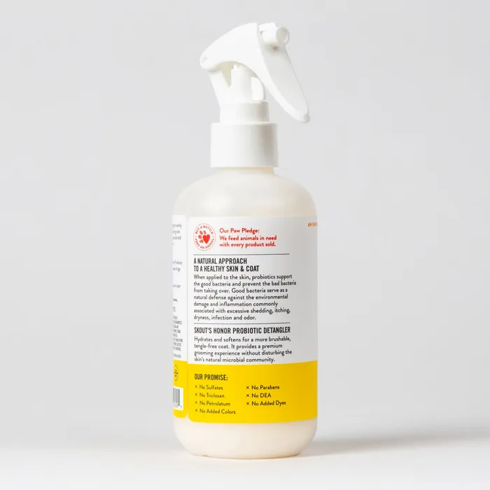 Skout's Honor Probiotic Detangler Honeysuckle 8 oz side view
